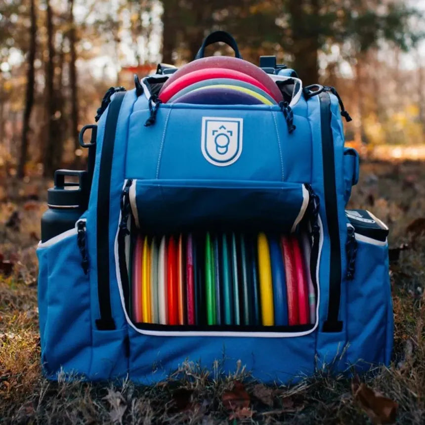 Squatch Bags blue ergonomic disc golf bag